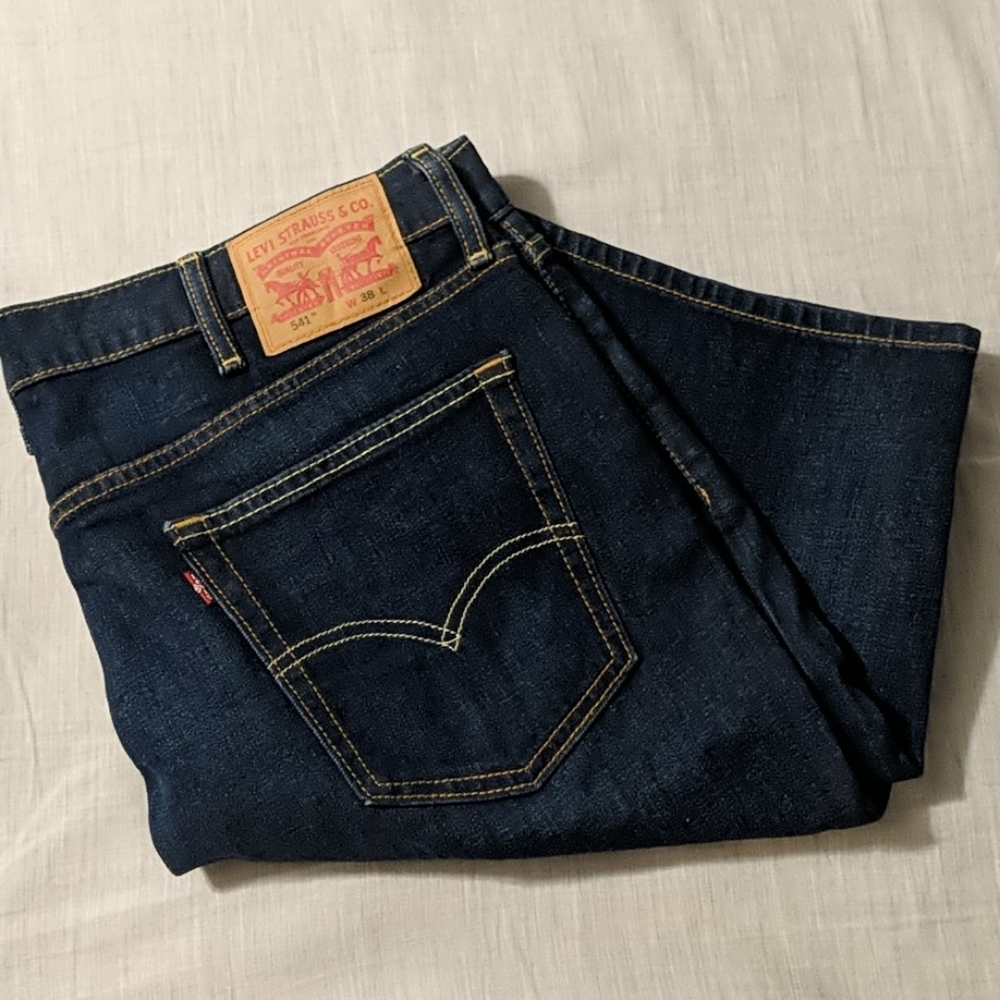 Never worn, Levi shorts